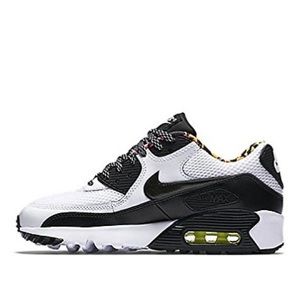 Air Max 90 big Kids size 6.5/ women’s 8-8.5